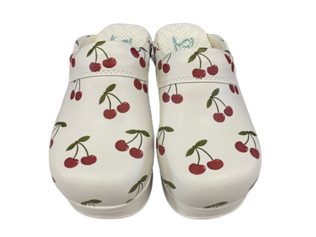SU1351 AIR trešnje 1 StepUp klompe ‘Trešnje’ – lagani anatomski model s mikrofibrom i veselim printom trešanja, udobne i protuklizne.