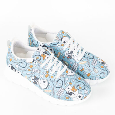 Nurse Cat anatomske tenisice Terlik Sabo lagane i udobne za cjelodnevno nošenje, samo na HealthandBeauty webshopu.